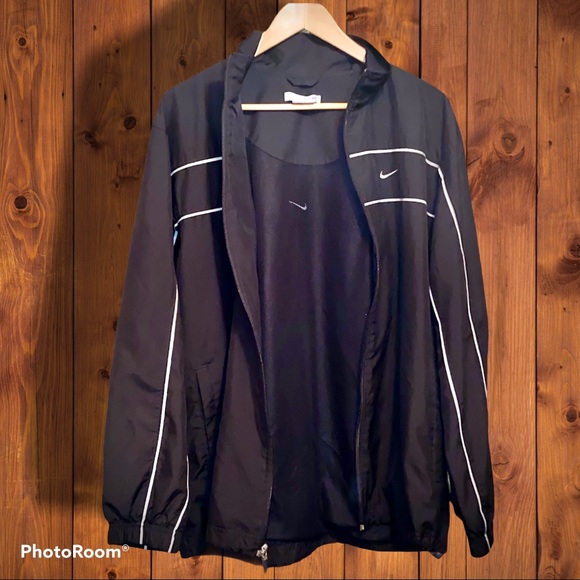 NIKE Men's L, Black Windbreaker Jacket - Picture 7 of 8